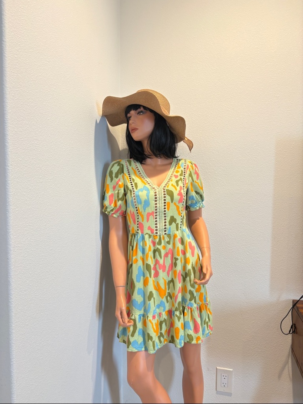 V-Neck Short Mini Dress in Multicolor Print